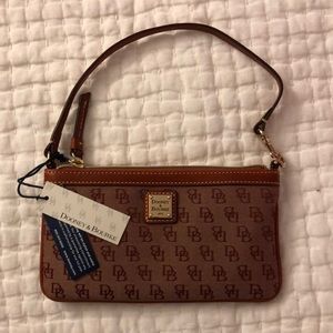 NWT Dooney & Bourke wristlet